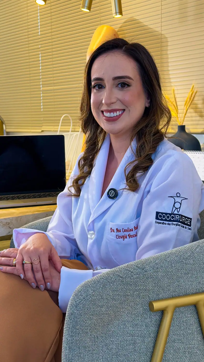 Dra. Ana Carolina Rodrigues de Andrade, Cirurgia Vascular e Angiologia em Fortaleza